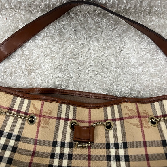 Burberry Beige/Brown Haymarket Check Canvas and Leather Drawstring Bucket Bag - Picture 16 of 16